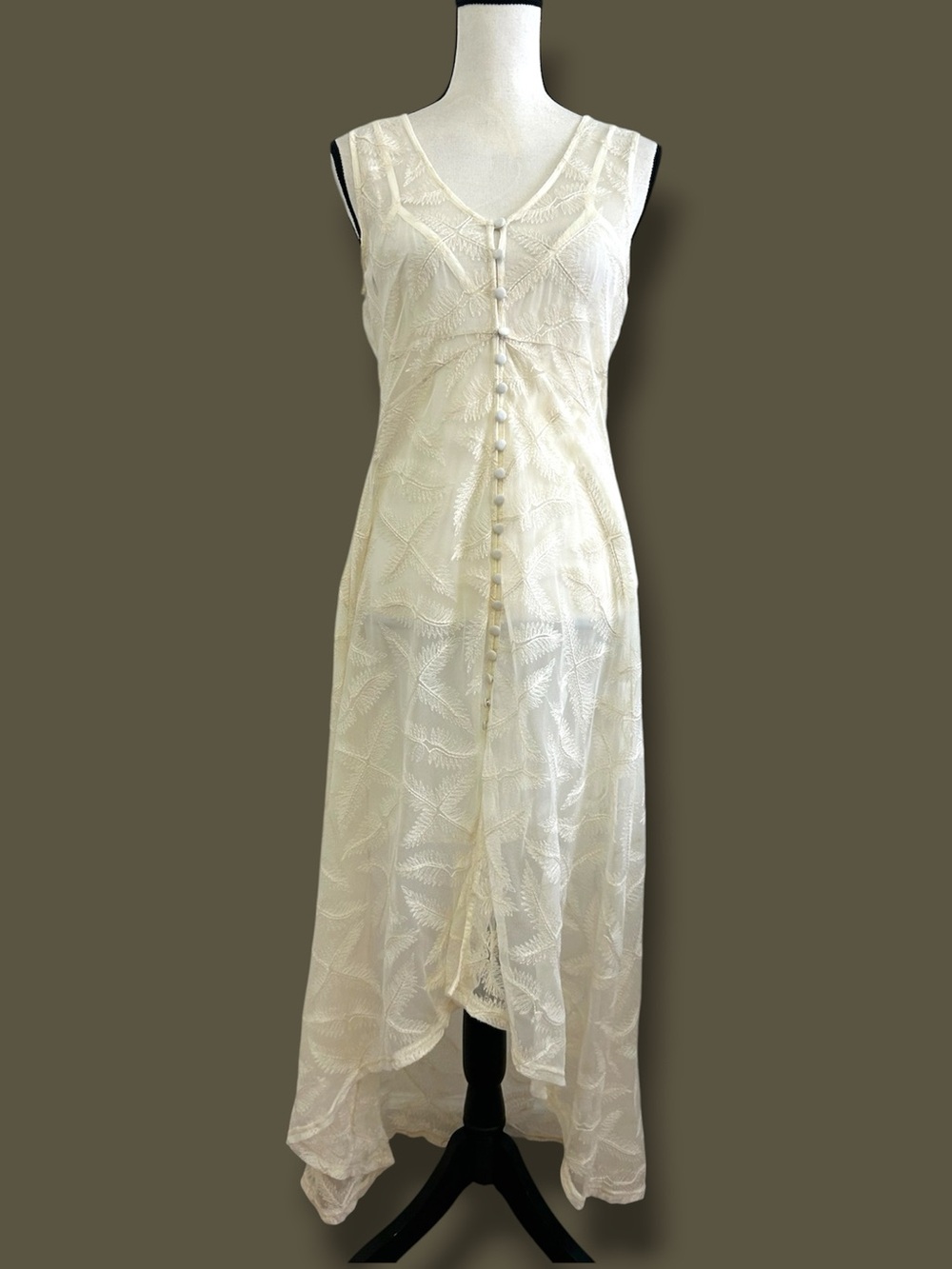 SHYANNE Size M Ivory Hi-Low Embroidery Lace Dress FRONT BUTTON PLACKET